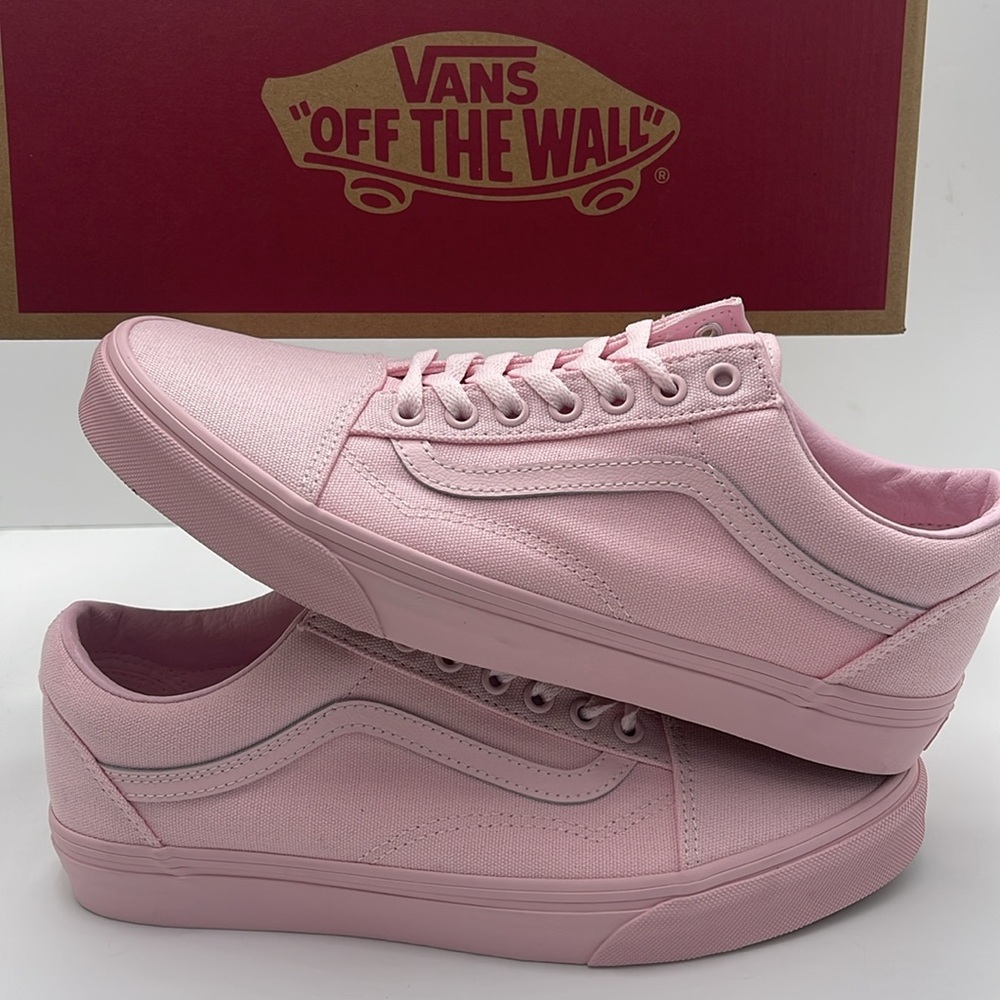Vans Men's Pink Sneakers Classic Design Old Skool
Pastel Mono Pink
VN000CT8PNK - Picture 15 of 16